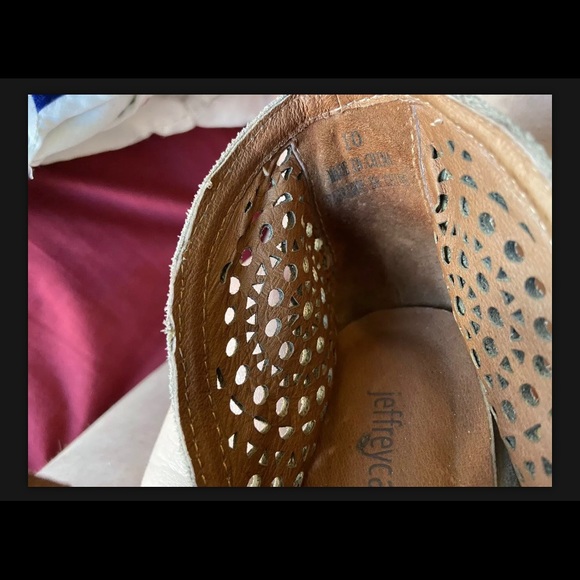 Grey Suede Booties with Mandala Cutout Size 10 - Picture 10 of 10